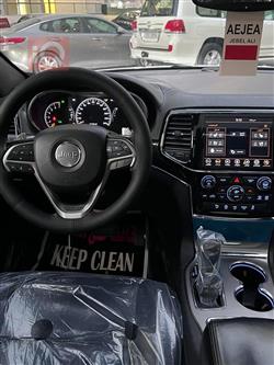 جیپ گراند شیرۆکی